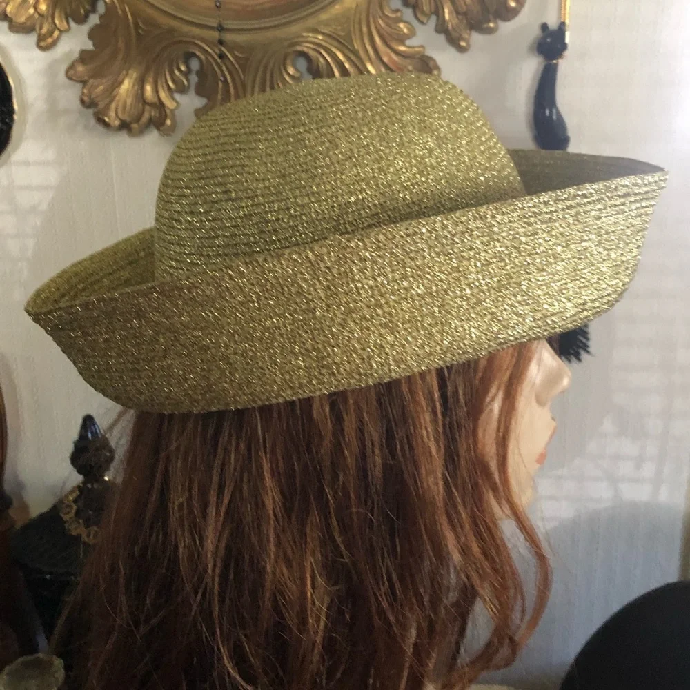 Vintage Gold Lame Molded Hat - Picture 4 of 6